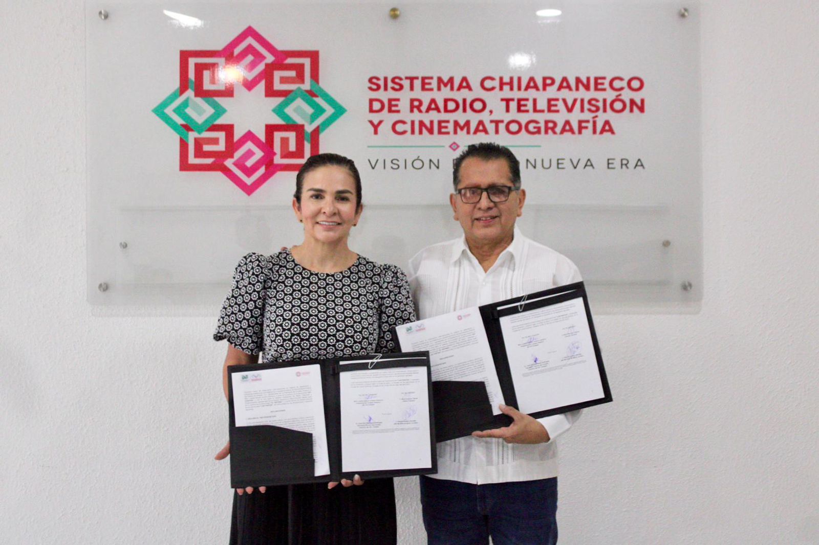 IAP Chiapas y el Sistema Chiapaneco de Radio, Televisión y Cinematografía suscriben convenio de colaboración para fortalecer las capacidades institucionales y habilidades de los funcionarios